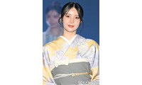 小林由依、上品なイエロー×グレー浴衣姿 リボンの帯がアクセント【TGC新潟2026】 画像
