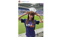 広島カープ小園海斗選手の妻・渡辺リサ、夏休み満喫する子供たちの姿公開「大きくなってる」「気持ちよさそう」 画像