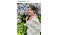 “身長170cm”美人気象予報士、胸元ざっくり開きタンクトップ姿に熱視線「大人の色気がすごい」「思わず目が奪われる」 画像
