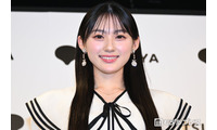 乃木坂46川崎桜、ミニ丈ワンピ×タイツから美脚披露「頭身バランスが神」「美しい」と絶賛の声 画像