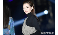 スピードワゴン井戸田潤の美人妻「ベビーとデート」次男顔出し親子ショット公開「ママにもパパにも似てて愛らしい」「大きくなりましたね」と反響 画像