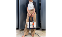 シンプル配色でオシャレ。【ユニクロ】ベージュパンツで仕上げる大人カジュアルな着こなし【40代の毎日コーデ】 画像