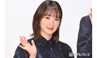 生駒里奈、色白美肌際立つノースリ姿に熱視線「透明感がすごすぎる」「大人な表情も素敵」 画像