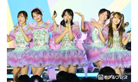 ＝LOVE、10回目の「TIF」で貫禄ステージ「とくべチュ、して」からデビュー曲まで…2日目トリでファン熱狂【TIF2026】 画像