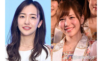 板野友美＆河西智美、“平成ギャルコーデ”で美脚スラリ「ルーズソックス懐かしい」「アイテムのチョイスが神」と反響 画像
