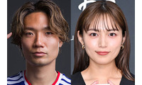 結婚発表のサッカー板倉滉選手＆川口春奈、直筆署名に注目集まる「2人とも達筆」「字が似てる」 画像
