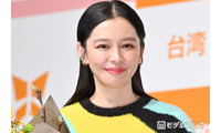 ビビアン・スー、息子の11歳誕生日を報告 親子ショット公開に「イケメンに成長してる」「ユニフォームがお似合い」の声 画像