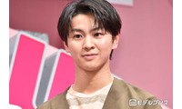 ドラマ「修仲」で話題・藤本洸大、金髪に大胆イメチェン「カッコよすぎて心臓もたない」「反則レベルで刺さる」とファン悶絶 画像