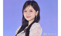 乃木坂46金川紗耶、美脚際立つレースタイツコーデ披露「膝から下が長い」「雰囲気違って大人っぽい」と反響 画像