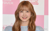 SAY MY NAME本田仁美、ミニ丈コーデで美脚スラリ「立ち姿が綺麗すぎる」「理想的なスタイル」と反響 画像