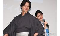 WEST.重岡大毅＆原菜乃華、誕生日当日に浴衣姿でイベント登壇 プレゼント贈り合う【5秒で完全犯罪を生成する方法】 画像