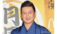 中村獅童「夏休みもあとわずか」息子・陽喜＆夏幹とリゾートへ 親子ショット公開に「3人ともキマってる」「ポスターに使えそう」の声 画像