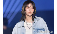 元櫻坂46土生瑞穂、ミニ丈美脚ショットに「どの角度から見ても綺麗」「思わず見惚れる」と反響 画像