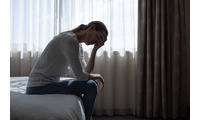 45歳、夜の営みのときに「耐えがたい痛み」が。私の更年期は思いがけないところからやってきた【100人の更年期・2026年夏のベストセレクション】 画像