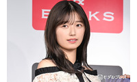 乃木坂46五百城茉央、ノースリワンピで“あんみつ”ショット公開「神ビジュアル」「上品」と反響 画像