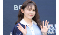 久間田琳加、サンセバスチャンで胸元ざっくりワンピース姿公開「映えてる」「スタイル良い」の声 画像