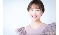 渡邊渚、ミニワンピから美脚スラリ「美人オーラがすごい」「後ろ姿まで絵になる」と反響 画像