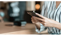 「40代で不倫している女性」ってこんなタイプ！略奪がやめられない彼女たちの特徴とは 画像