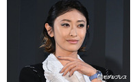 山田優、ミニ丈×シースルータイツから圧巻美脚披露【HUBLOT NIGHT】 画像