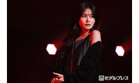 元AKB48メンバー、美デコルテ際立つオフショルワンピ姿公開「エレガント」「透明感がすごい」と反響 画像