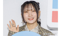 幾田りら、美脚チラリのイベントオフショット公開「何でも着こなせてすごい」「めちゃくちゃオシャレ」の声 画像