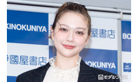 村重杏奈、水着＆すっぴんプライベートショット公開「肌が輝いてる」「神スタイル」と反響 画像