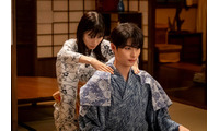 芳根京子＆本田響矢「めおと日和」本編初出し予告映像解禁 2人の絶妙な距離感がたまらない“うぶキュン”全開場面写真も一挙公開 画像