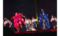NEWS、客席から登場・ファンと合唱…“3人の先生”が魅せる唯一無二の世界観 結成25周年へ踏み出した胸高鳴る第一章【ライブレポ】 画像