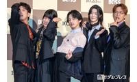 モナキ、シックな黒スーツ姿で登場「テーマは“エロさ”」吹替オファーはバズった当初 おヨネの滑舌は事前確認【BOSS／ボス】 画像