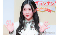 櫻坂46谷口愛季、ウエディングドレス風衣装姿に「美しすぎて見惚れる」「透明感すごい」と絶賛の声 画像