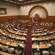 大阪市議会、定数2減へ 画像