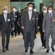 首相、韓国代表団から表敬 画像