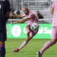 久保も見た！34歳イグアイン、MLSでの無慈悲フリーキックがえぐい 画像