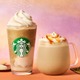 【スタバ新作メニュー】「ほうじ茶 もちっと ミルク フラペチーノ」「ほうじ茶 まろやか キャラメル ティー ラテ」2種類ブレンドの深煎りほうじ茶を使用 画像