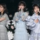 【AKB48柏木由紀卒コン】妊娠中・峯岸みなみ、指原莉乃と登場で「Choose me！」歌唱 画像