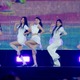 “HYBEの末娘”ILLIT、デビュー後初カバーステージ TWICE楽曲で可愛さ全開【KCON JAPAN 2024／Mカ】 画像