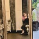 「豪邸」浜崎あゆみ“人と犬で溢れる”豪華な自宅での自撮りSHOTに反響「ほんっとお人形さん」 画像