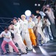 FANTASTICS、山里亮太らMC陣サプライズ登場で「Choo Choo TRAIN」披露 ボーカル＆パフォーマーステージで魅せた二面性【DayDay. SUPER LIVE 2025】 画像