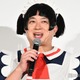 チョコプラ松尾駿、同日公開の“名探偵”に対抗心 主演声優務めた「僕とロボコ」キャラクター衣装でパンツアピールも 画像