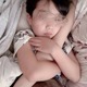第5子妊娠中の辻希美、三男に腕をぎゅっと掴まれたほっこりSHOTを公開「休みの日の朝の図」 画像