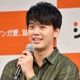 竹内涼真、32歳の誕生日を報告！笑顔のモノクロSHOTに反響「32歳も色気ダダ漏れ」「かっこよすぎる」 画像