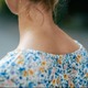 更年期の「肩こり」が顔のたるみの原因に!? 老け見えを防ぐ「ほぐしケア」とは 画像
