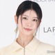 ILLITモカ、黒髪ぱっつんで雰囲気ガラリ「モードでかっこいい」「印象変わる」の声 画像