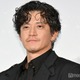 小栗旬「映画にはない部分の大変さもきっといっぱいあった」モデルとなった本人から手紙【フロントライン】 画像