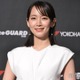 吉岡里帆、純白ノースリドレスで登場 憧れのドライブシチュエーション明かす「体験したいなって」 画像