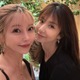 住谷杏奈、仲良しのほしのあきとパシャリ！変わらぬ美貌の2SHOT公開「いくつになっても…」 画像