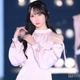 ≠ME谷崎早耶、肩出し衣装に視線集中 大人ガーリーコーデ披露【関コレ2025A/W】 画像
