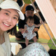 山本圭壱、妻・西野未姫＆娘とパシャリ！キッズパーク満喫SHOTに反響「楽しそうな家族」「素敵なパパさん」 画像