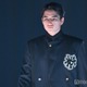 「あんぱん」千尋役・中沢元紀、リムレス×オールバックでダークな雰囲気【TGC2025A/W】 画像