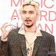 藤井 風、貴重な幼少期ショット公開 “実家のカーテン”に注目集まる「もしかして…」「胸熱」 画像